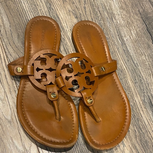 Tory Burch Shoes - Tory Burch sandals size 5
